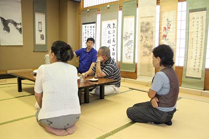 1、2日と諸橋轍次記念館で行われている曝書を兼ねた収蔵品の展示、1日はミニ解説会も開かれた