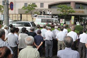 次期衆院選で自民党が公認する新潟四区の金子氏、二区の細田氏が燕三条で街頭演説
