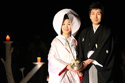  誓いのキャンドルに点火