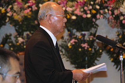 元日本金属洋食器工業組合理事長で青芳製作所の青柳会長の弔辞