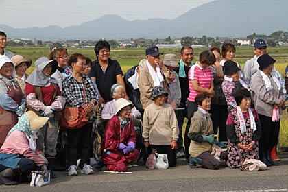  燕・福島再会交流事業で来燕した南相馬市の人たち