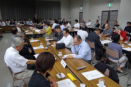 三条夏まつり協賛会が三条夏まつりの第3回全体会議（反省・報告会）