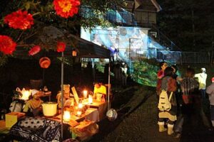 6、7日と見附市大平森林公園で入場無料の野外フェス「青空キャンプ 晴れればいいJAH～ん 2012」、5日の前夜祭で幕開きし、7日は「たま」の知久さんも出演