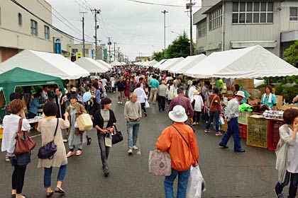 7日開かれた第38回燕青空即売会