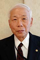 写真・丸山公さん=西四日町=