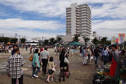 初めてパルム1跡地も会場に