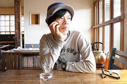 二部でアコースティックライブを行うシンガーソングライター、、山田稔明さん