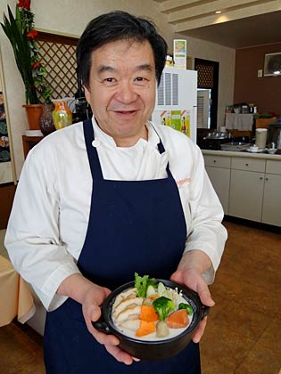 「三条雪肌鍋」の他店舗での展開に期待するレストランMIYOSHIの牛腸さん