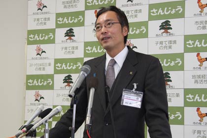 11日行われた国定勇人三条市長の定例記者会見