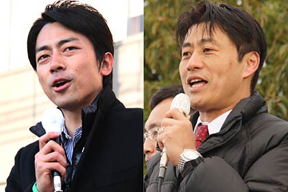 13日午後、燕三条で演説する小泉進次郎氏(左)と細野豪志氏(右)