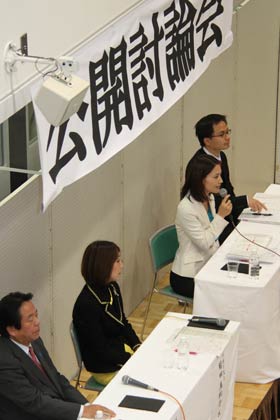 新津JC主催の公開討論会で金子氏と菊田氏が対決