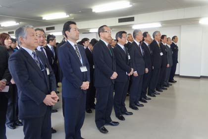 三条市役所で行われた国定市長の年末のあいさつ