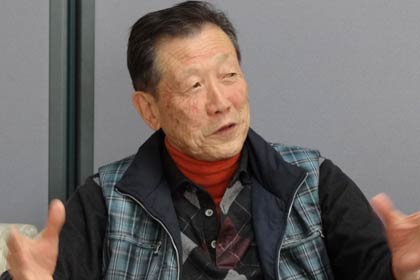 理科教育の大切さなどを話す前市長の高橋会長
