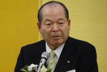 年頭のあいさつを述べる斉藤会頭