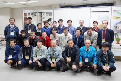 共同展示会「スパークメッセ2013」の出展事業所で