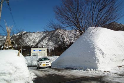  三条市長野の介護老人保健施設いっぷく入口