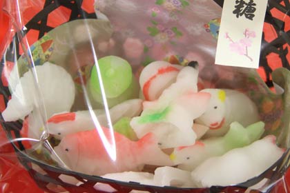 燕三条駅でいちばん人気の「小物　かご盛」（780円）