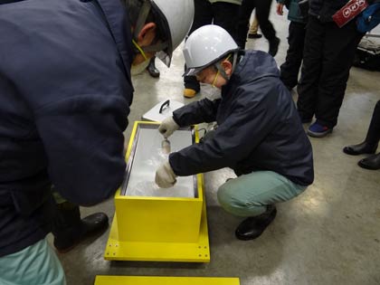 遮蔽線量を測定