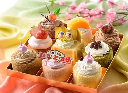 9種類のひなまつりケーキをアソートした「ひなアソート」（3,570円）