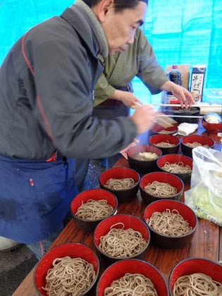 自然薯をつなぎにしたかけそば