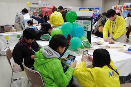 子どもたちに人気の「3DSとびだせどうぶつの森　NCTの森コーナー」