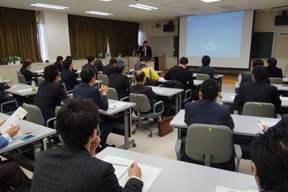 中小企業大学校三条校で会縁会の11回経営管理者養成コース全体OB会