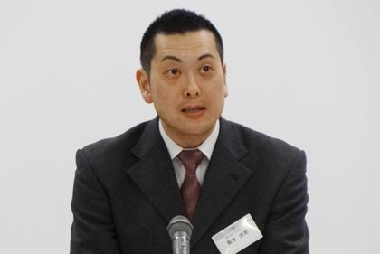  平成24年度代表幹事の梨本次郎(株)梨本商店社長