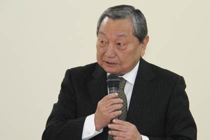 燕市観光協会の会長に就いた山崎燕商議所会頭
