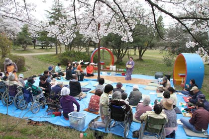 日本舞踊の披露も