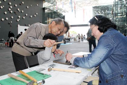 4、5の2日間、「アオーレ長岡」で開かれている第1回新潟の創作ギャラリー展