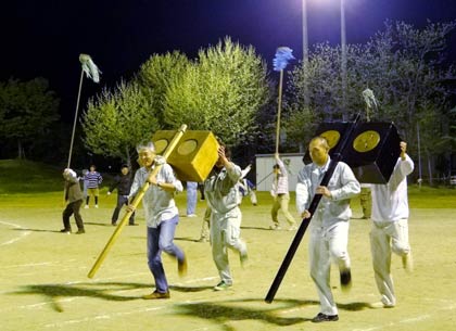 三条まつりに向けて10日夜、三条市立南小学校で始まった三条三条先供組合の練習