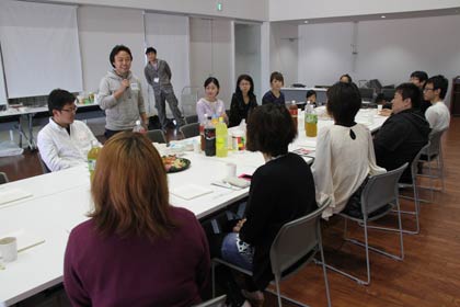 12日開かれた「つばめ若者会議」のプチ交流会付きガイダンス
