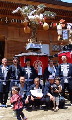  銀賞・旧鍛冶町「招福白蛇」