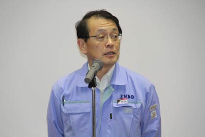 燕商工会議所工業部会の遠藤副部会長が主催者あいさつ