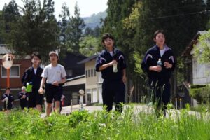 三条市立第三中学の第19回チャレンジウォークで32キロを歩く