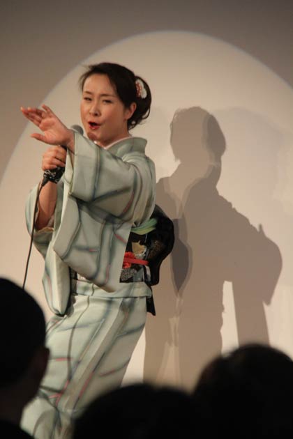 ミニコンサートの上杉さん