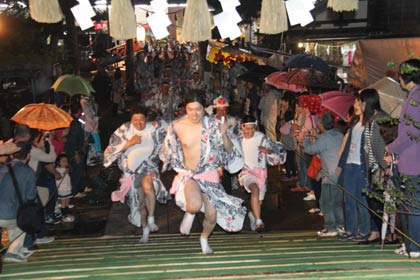 木場小路万灯組の舞い込み
