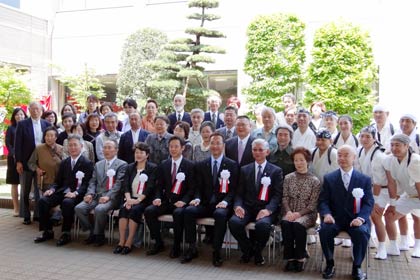  あいさつする国定市長