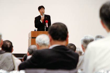 事前に参加者から受けた質問に答える