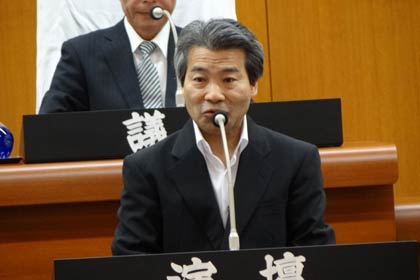 教育長就任で議会の同意を得た長谷川正二教育長