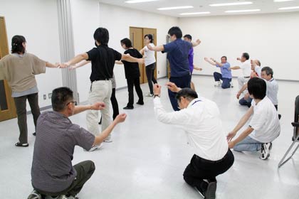 飛燕夏まつりの出演に向けて6日行われた「燕よさこいダンサーズ25」の練習