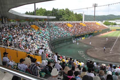 16日の三條機械スタジアムでの2013プロ野球ウエスタン・リーグ公式戦阪神タイガース対中日ドラゴンズ