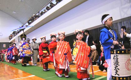  優秀賞・小柳信子さん「ごあんない」