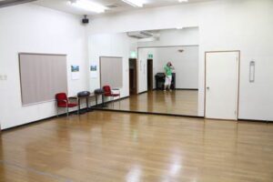 22日にフラメンコの教室のレッスン体験会とフラメンコ衣装試着体験会を開く東映ムービルのトータルカルチャーホール「フィフスT・B」のスタジオ