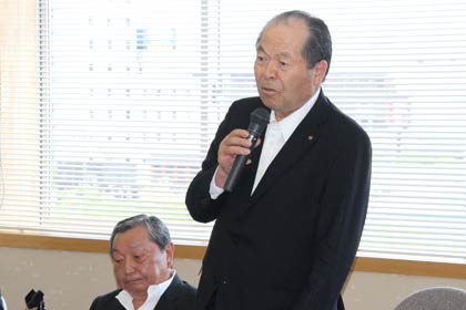 あいさつする斉藤三条商工会議所会頭