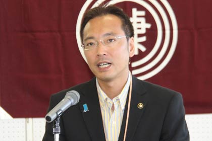 三条市の国定市長