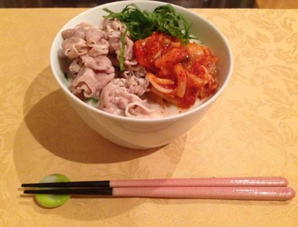 メーンメニューの「豆乳キムチそうめん」