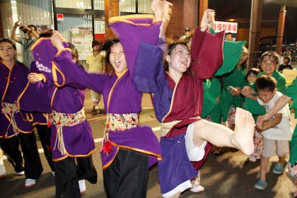最後はよさいこ「よっちょれ」で締めくくる