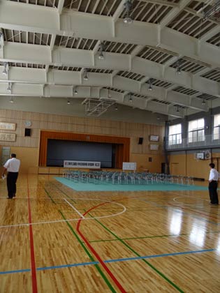 完成した裏館小体育館