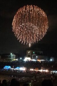 14日開かれた第28回越後加茂川夏祭りの大花火大会
